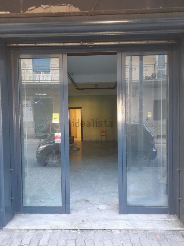locale commerciale in vendita a Melito di Napoli