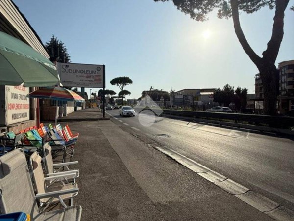 negozio in vendita a Melito di Napoli
