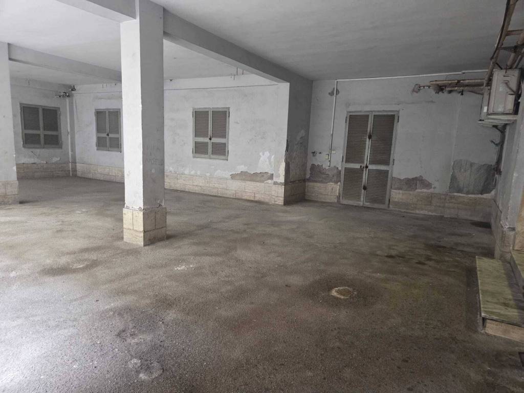 negozio in vendita a Melito di Napoli