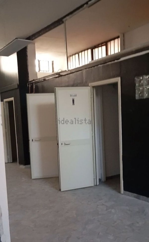 locale commerciale in vendita a Melito di Napoli