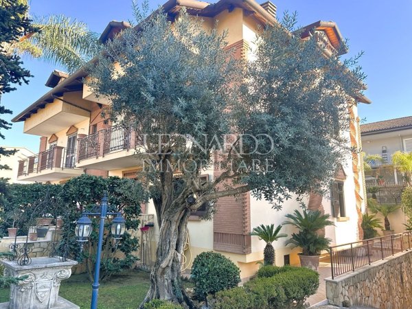 casa indipendente in vendita a Melito di Napoli