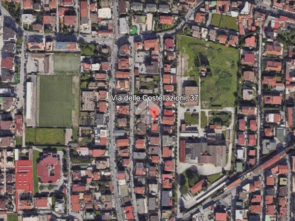 locale commerciale in vendita a Melito di Napoli