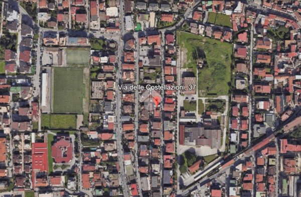 locale commerciale in vendita a Melito di Napoli