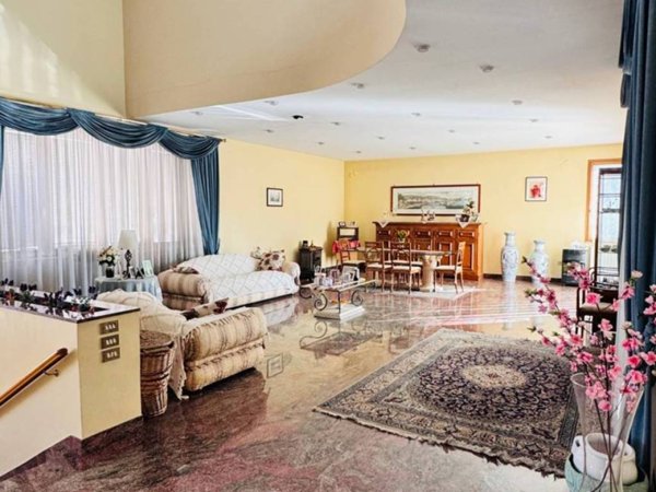 casa indipendente in vendita a Melito di Napoli