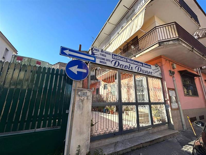 locale commerciale in vendita a Melito di Napoli