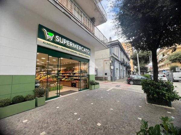 negozio in vendita a Melito di Napoli
