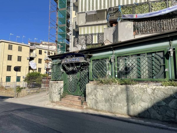 locale commerciale in vendita a Melito di Napoli