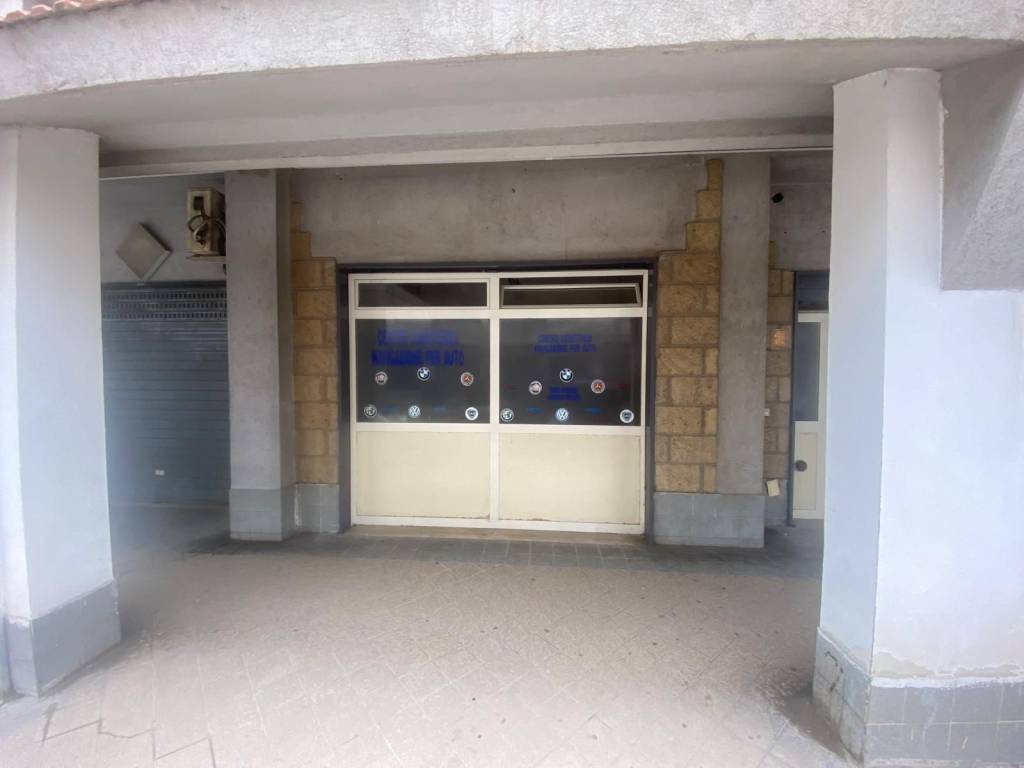 negozio in vendita a Melito di Napoli