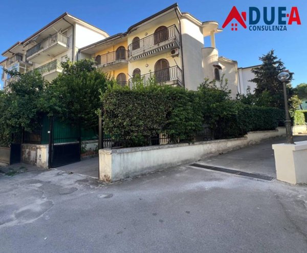casa indipendente in vendita a Melito di Napoli