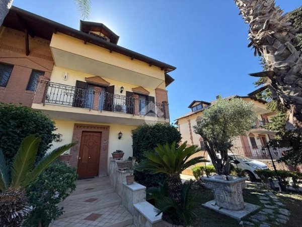 casa indipendente in vendita a Melito di Napoli