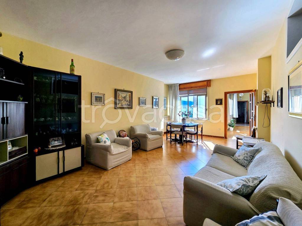 casa indipendente in vendita a Meta