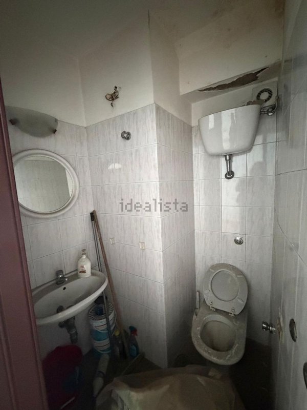 negozio in vendita a Meta