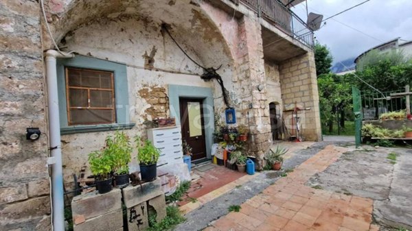 casa indipendente in vendita a Meta