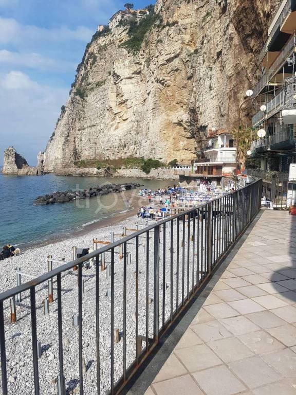 appartamento in vendita a Meta