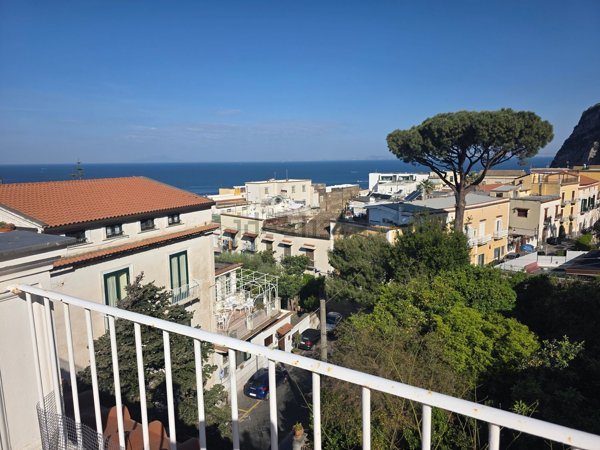 appartamento in vendita a Meta