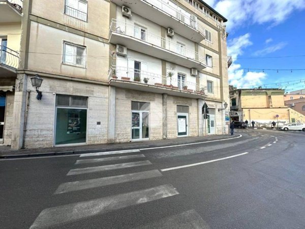 negozio in vendita a Monte di Procida