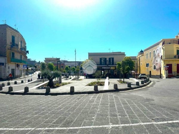 negozio in vendita a Monte di Procida