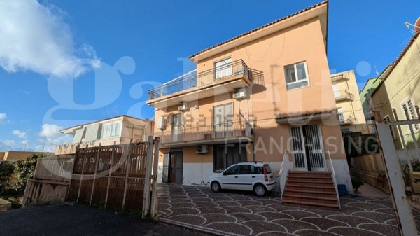 casa indipendente in vendita a Monte di Procida
