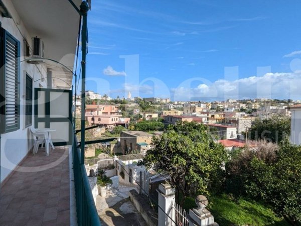 appartamento in vendita a Monte di Procida