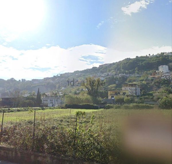 ufficio in vendita a Monte di Procida