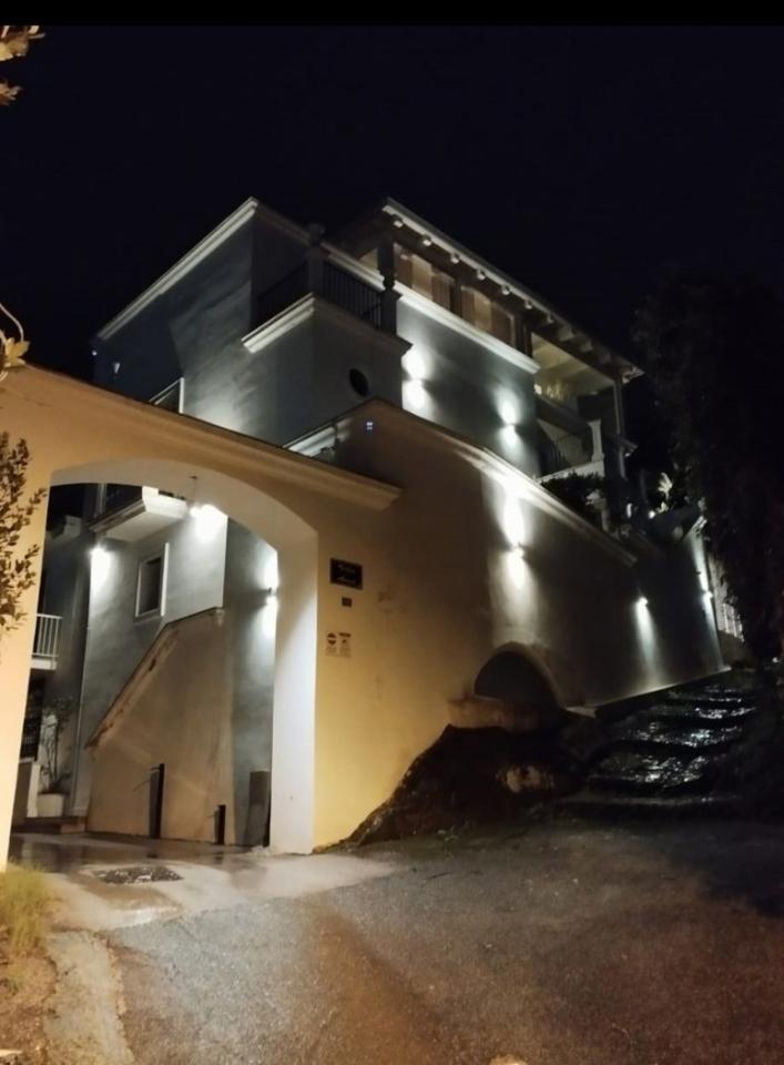 villa in vendita a Monte di Procida