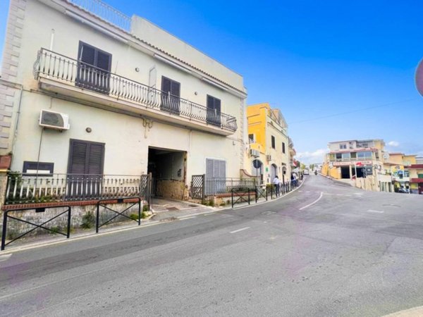 appartamento in vendita a Monte di Procida