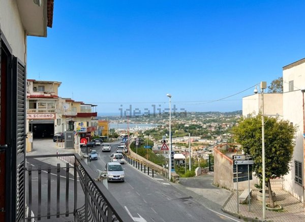 appartamento in vendita a Monte di Procida in zona Torregaveta