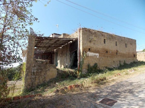 casale in vendita a Monte di Procida in zona Torregaveta