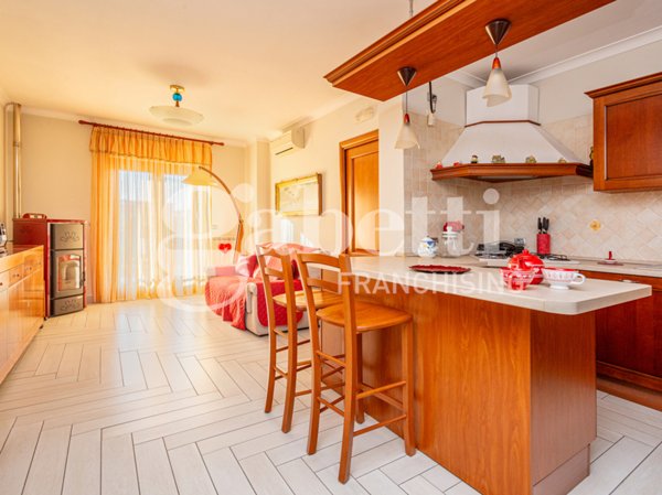 casa indipendente in vendita a Mugnano di Napoli
