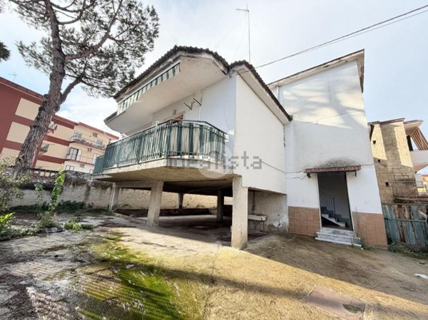casa indipendente in vendita a Mugnano di Napoli