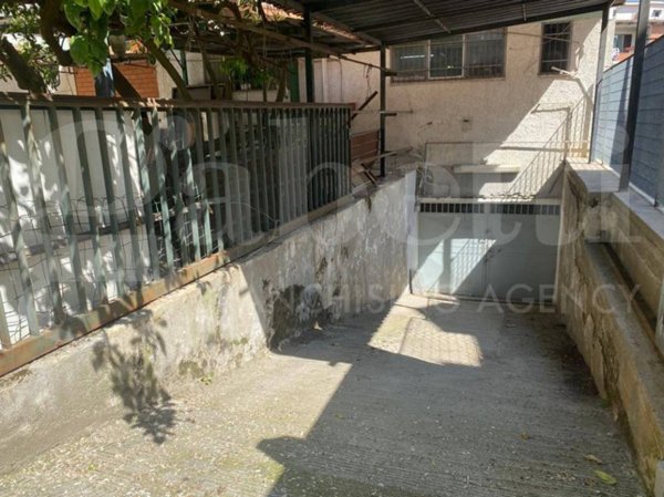 locale commerciale in vendita a Mugnano di Napoli