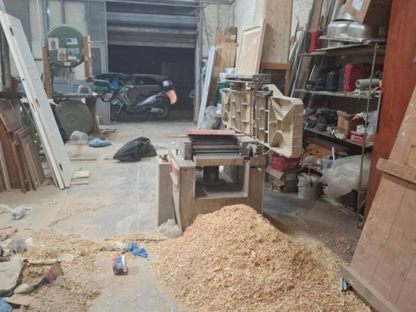 locale commerciale in vendita a Mugnano di Napoli