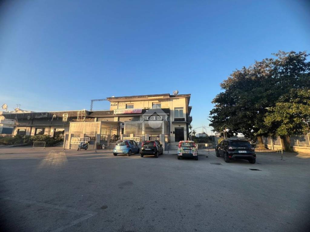 negozio in vendita a Mugnano di Napoli