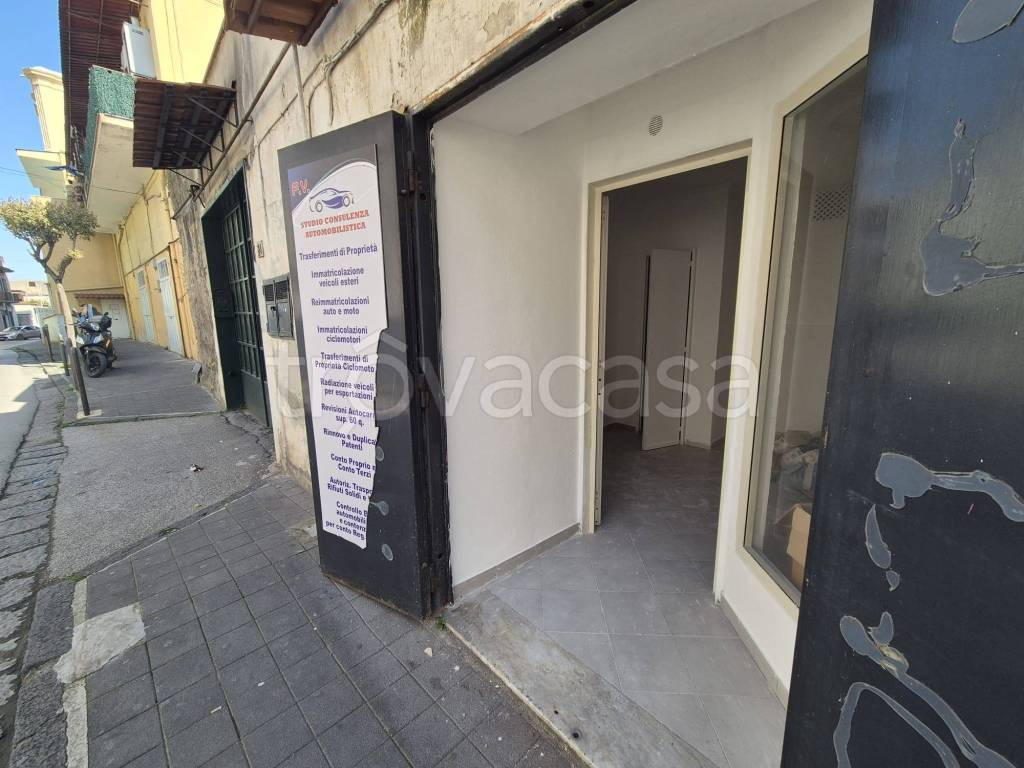 negozio in vendita a Mugnano di Napoli