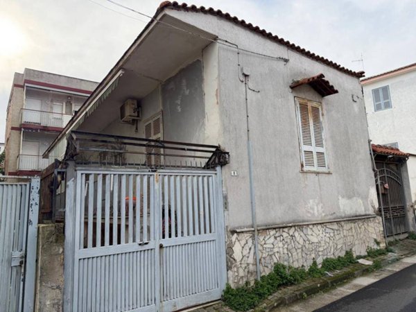 intera palazzina in vendita a Mugnano di Napoli