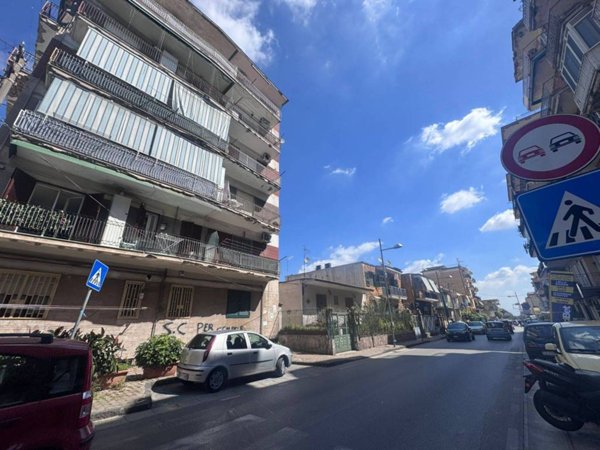 negozio in vendita a Mugnano di Napoli