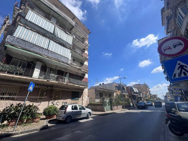 negozio in vendita a Mugnano di Napoli