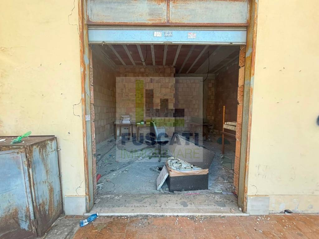 negozio in vendita a Mugnano di Napoli