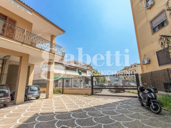 intera palazzina in vendita a Mugnano di Napoli