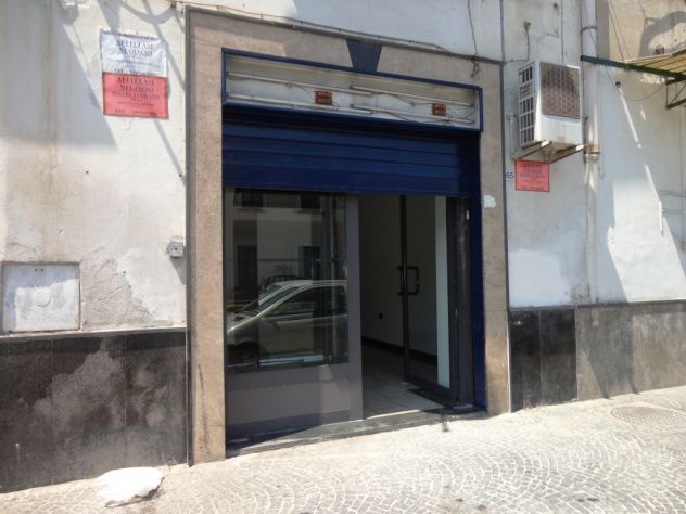 negozio in vendita a Napoli in zona Vicaria