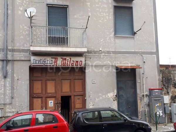 capannone in vendita a Napoli in zona San Giovanni a Teduccio