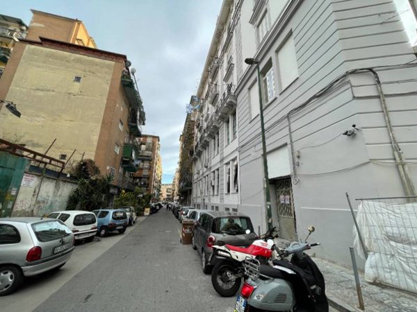 appartamento in vendita a Napoli