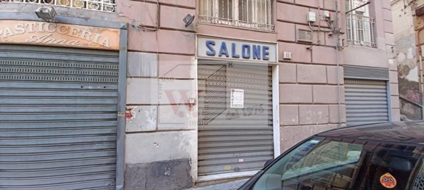 appartamento in vendita a Napoli in zona Chiaia