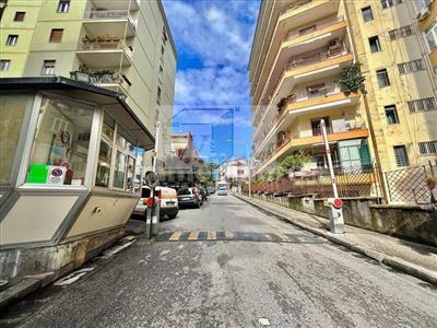 appartamento in vendita a Napoli in zona Arenella