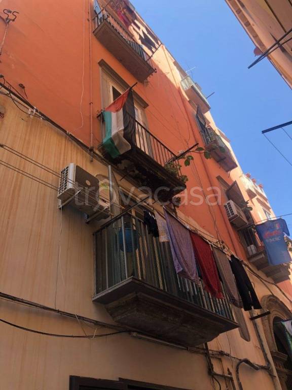 appartamento in vendita a Napoli in zona San Lorenzo