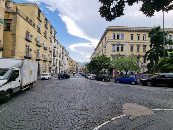appartamento in vendita a Napoli in zona Avvocata