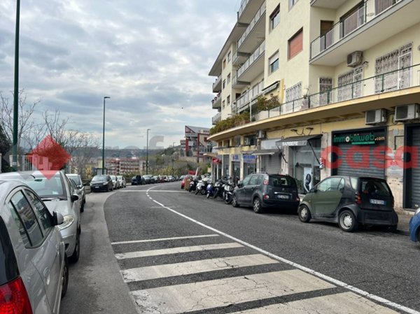 appartamento in vendita a Napoli in zona Fuorigrotta