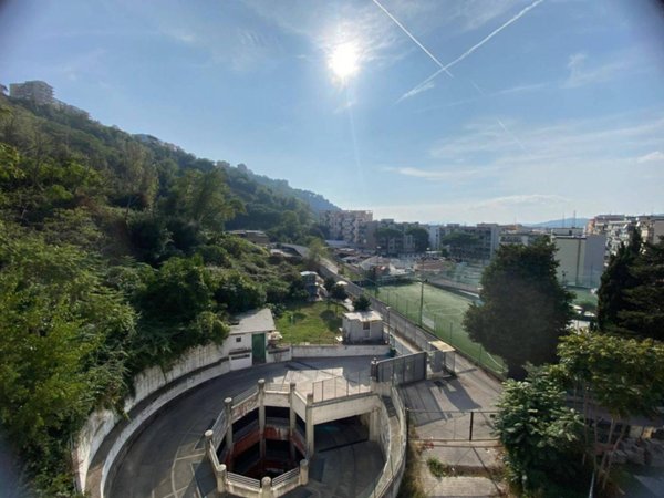 appartamento in vendita a Napoli in zona Fuorigrotta