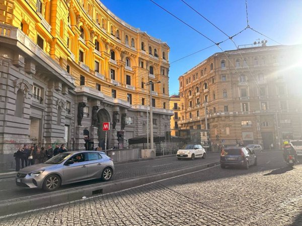 intera palazzina in vendita a Napoli in zona Pendino / San Giuseppe