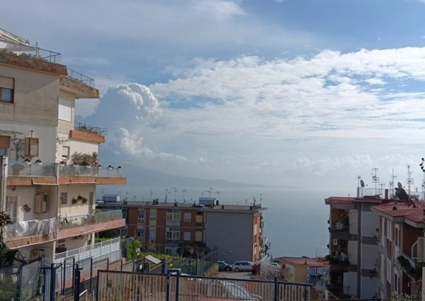 appartamento in vendita a Napoli in zona Posillipo